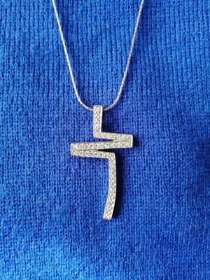 Silver cross 925 with white zircons like new