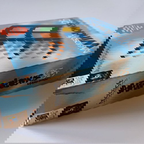 Microsoft Windows 95 OS Upgrade (CD-ROM) BOX