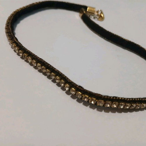 Choker black like new
