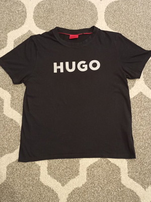 Hugo Boss T-shirt, black, size M