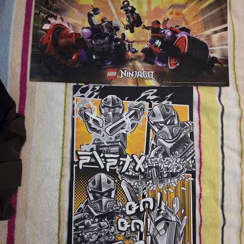 NinjaGo Lego posters like new, set of 2