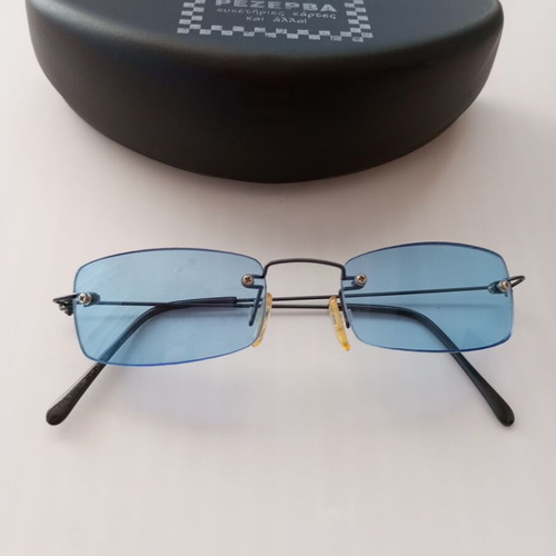 Vintage Y2K Sunglasses with Blue Lenses and Collectible PezeRva Case like new