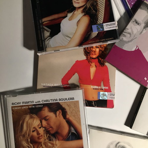 CD used, pack of 12, various music genres