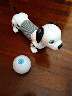 Electric robotic toy like new