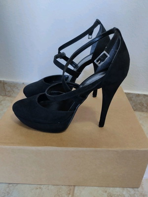 Γόβες Stefania μεταχειρισμένες, μαύρες, τακούνι 11cm, φιάπα 2,5cm, νούμερο 38