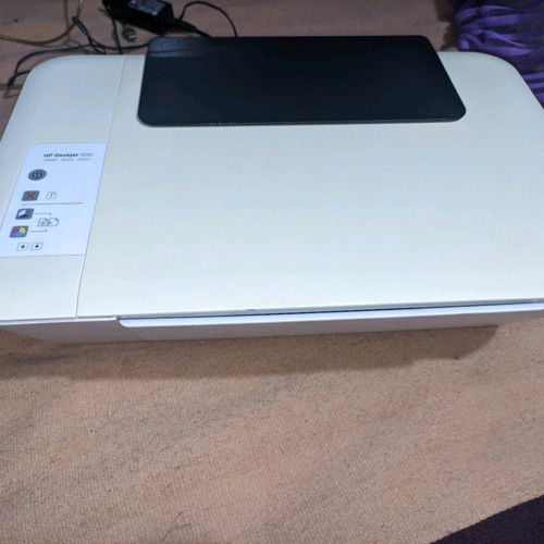 HP Deskjet 1510 all-in-one like new, printer and scanner