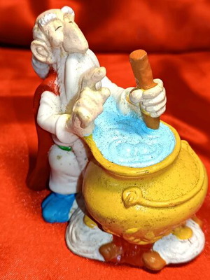 Panoramix figure used, 7.5cm, 1995 druid character
