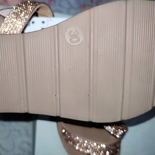 Children's sandals new gold size 30