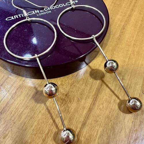 Zara long dangling earrings like new, gold tone