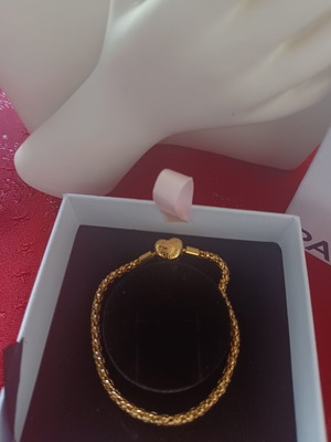 Βραχιόλι Pandora 925 με κούμπωμα καρδιά σαν καινούργιο, χρυσαφί