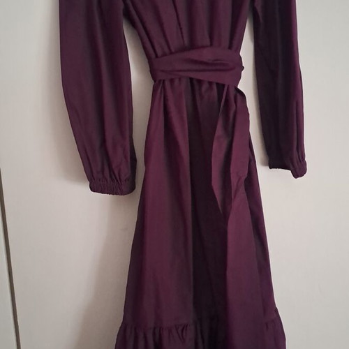 Chaton dress like new, medium size, purple