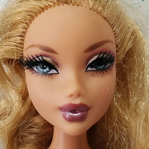 My Scene dolls used, lot of 3 damaged for projects