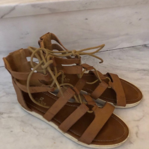 Women's sandals size 39, style sandals/platforms