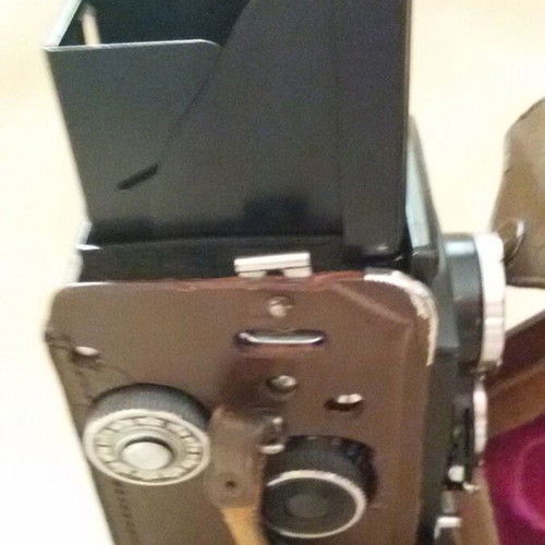 Yashica-C Vintage TLR camera with leather case