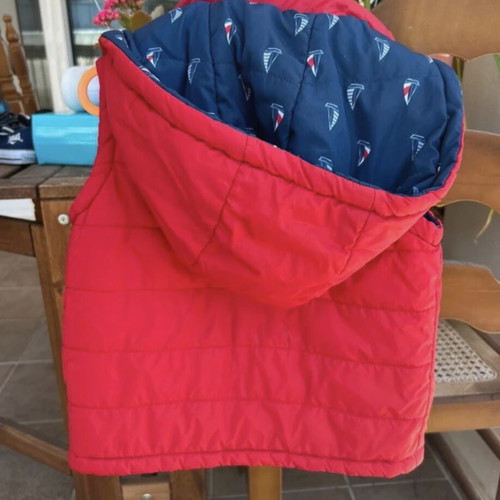 Alouette Reversible Vest Like New For 2-Year-Olds Red And Blue