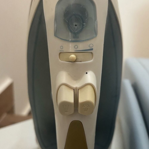 Singer ironing press used in very good condition