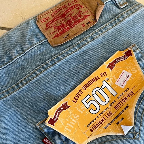 Levis short pants new size 36/34