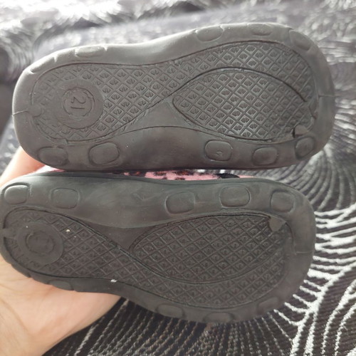 Girls' slippers size 21 new, unused