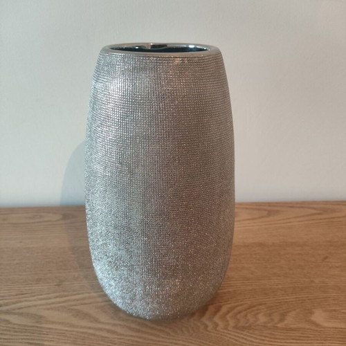 Decorative vase like new, gray