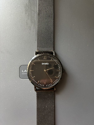 Skmei wristwatch new, black metal