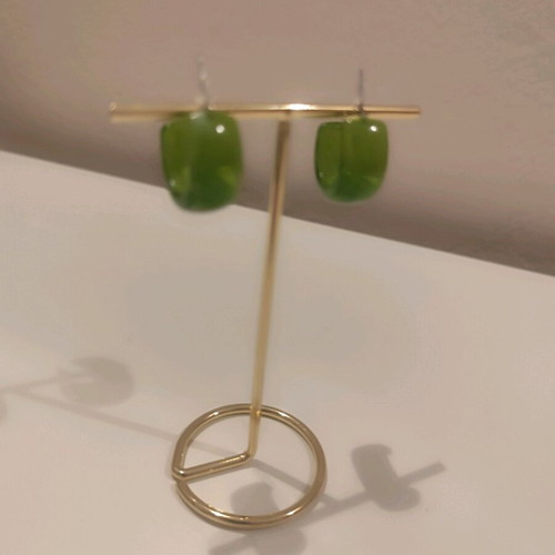 Earrings modern and impressive green new