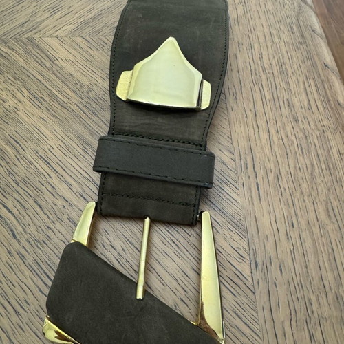 Genny leather belt used, oil color with gold details