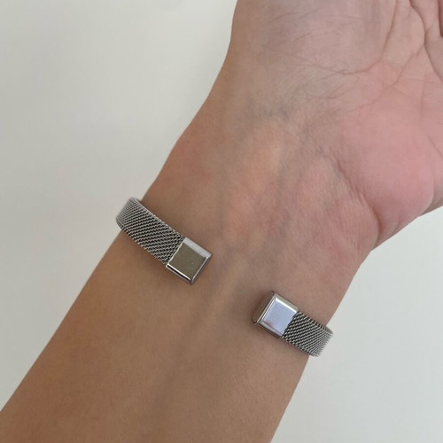 Bracelet cuff like new, silver tone, stainless steel