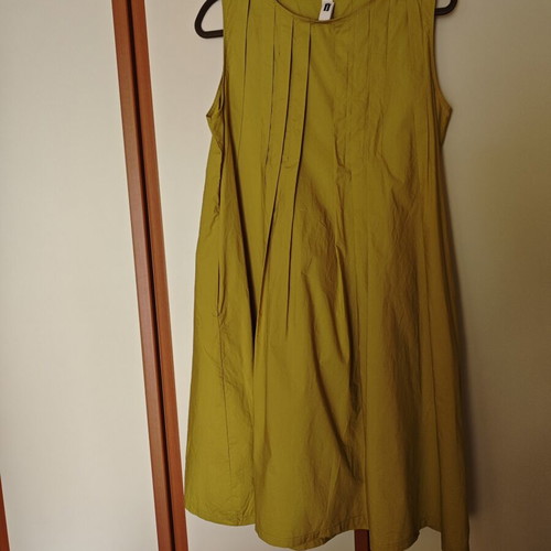 Wendy Trendy women's dress like new, sleeveless, olive green