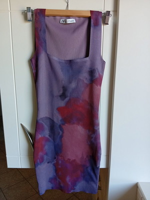 Zara elastic mini dress with square neckline, multicolor