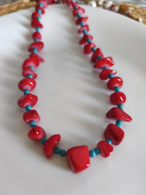 Nephrite and chalcedony necklace
