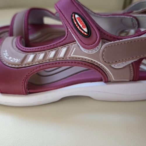 Rubber sandals size 37
