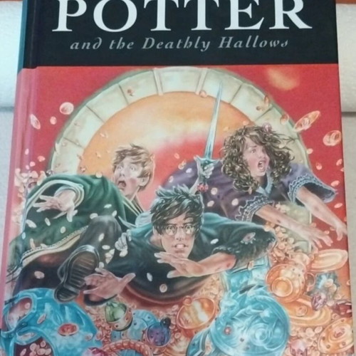 Harry Potter and the Deathly Hallows hardcover book used, English
