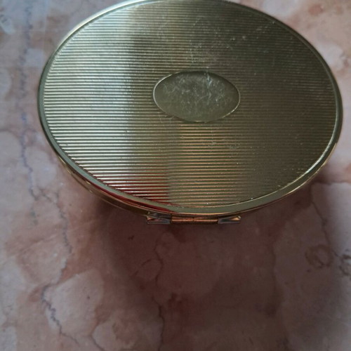 Majestic Antique Powder Compact America 1940 new