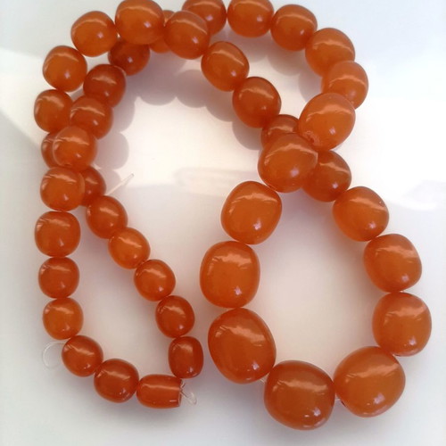Necklace from authentic old Baltic cognac amber used, 70.25 g