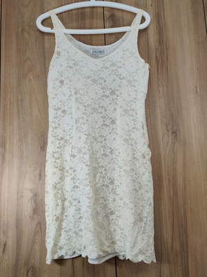 Celestino lace dress ivory size 2 M like new