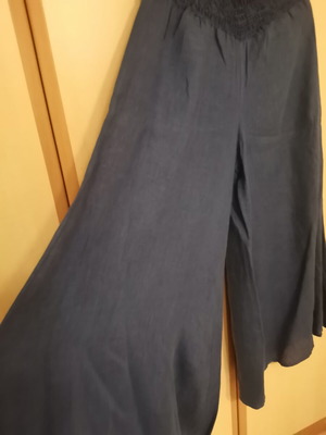 Linen pants and blouse set like new, electric blue