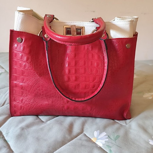 Handbag made of genuine leather, like new, red and white croco style