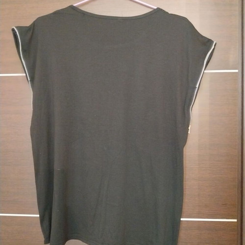 Men's shirt with side zipper, size M, black