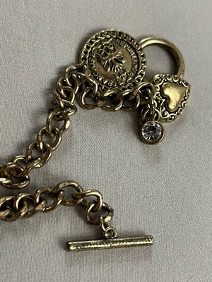 Bracelet used, gold-colored
