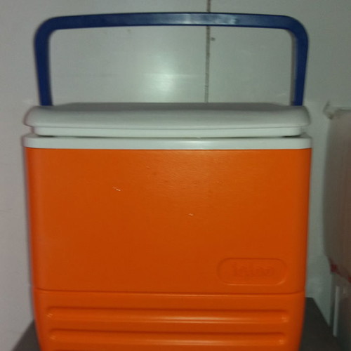 Cooler used, simple in excellent condition