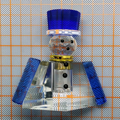 Crystal bottle for snowman perfume Laureline FONTANEL