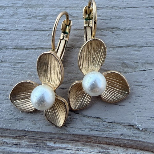 Earrings unique, used