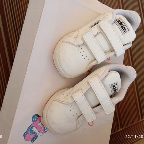 Adidas kids sports shoes size 24 like new