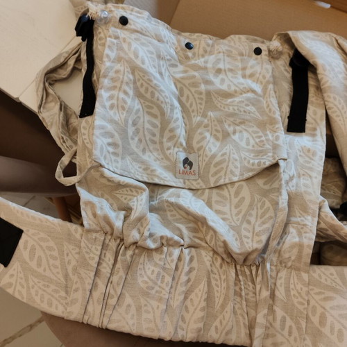 Limas ergonomic baby carrier like new