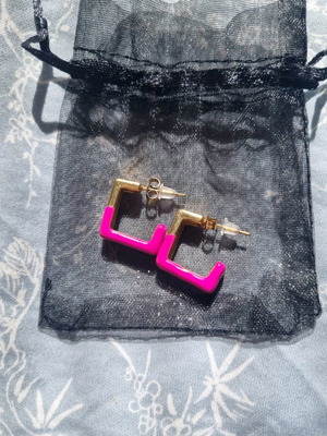 Modern gold-fuchsia earrings new