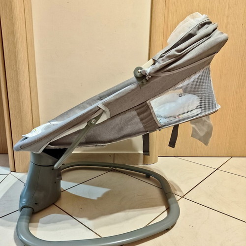 Axel Bouncer by Cangaroo new with mosquito net and Bluetooth