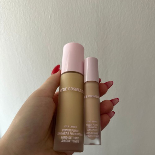 Kylie Cosmetics Power Plush Longwear Foundation & Concealer new