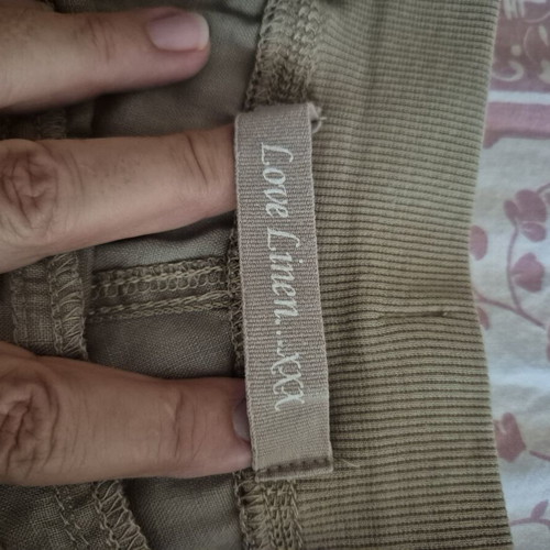 Linen shorts khaki size L like new