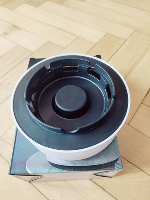 Self-Extinguishing and Anti-Smell Ashtray Brand New
