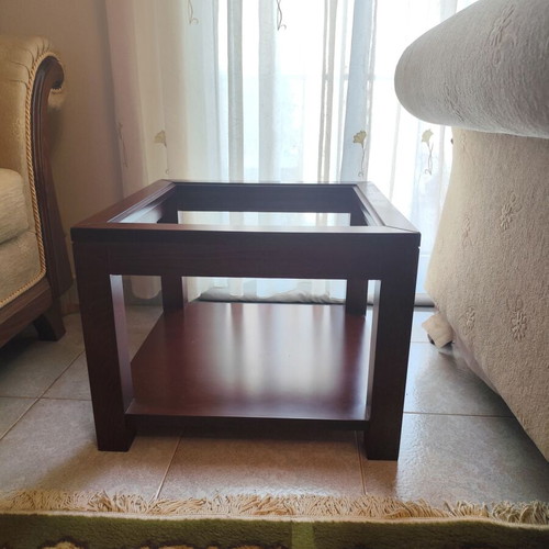 Coffee table used with missing glass top and minor scratches